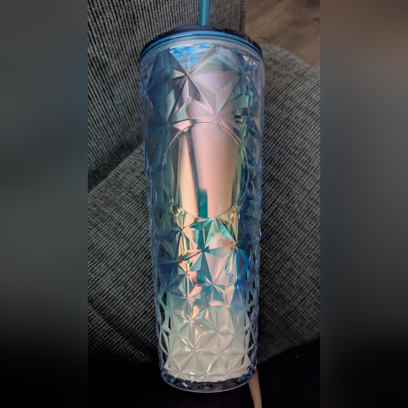 Other - Iridescent Geometric Tumbler with Straw